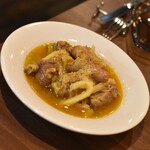 ワインバー バッカス - スペアリブとキャベツの煮込み（１，８００円）２０２６年１月