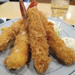 万福 - 料理写真:エビイカフライ定食 920円 大盛 100円