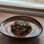 Trattoria esse - 牛と芽キャベツ赤ワイン煮込み