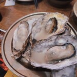 342529559 - 『蒸し牡蠣おまかせ3種盛り』
