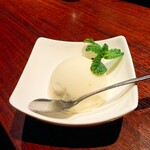 焼肉きたじま - ゆずシャーベットで口中をリセットします(o^^o)