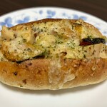 ブーランジェリー ミヤナガ - チキンのハニーマスタード