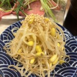 ねぎたん塩・焼肉・お食事 ジャン高山 - もやしナムル