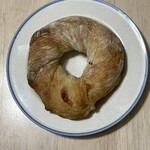 禾の日 - チーズフランス¥290(税込) 胡椒が効いた塩味強めの大人向けハード系パン。ワインやシュワシュワした飲み物にも合います♡