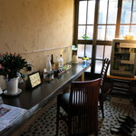 竹と茶香の宿 樋口 - ラウンジと試飲コーナー