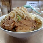 ラーメン荘 歴史を刻め - 料理写真: