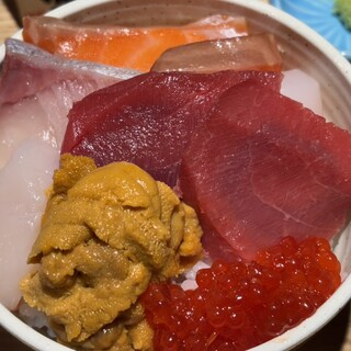 立ち食い海鮮丼 みこ食堂_1