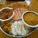 インディアン・レストラン　ロタ - 土曜日のバングラデシュカレーセット