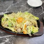 暫 - 肉野菜炒め