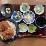 戒石茶屋 -   お得なセットメニュー
                                  お蕎麦とソースかつ丼