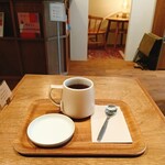 HOCCH gallery and book cafe - 