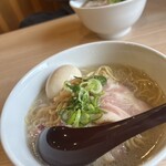 貝麺 はま里 - 貝だし塩らぁ麺（¥1000）