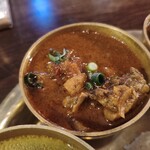 ネパール民族料理店 ネワーダイニング - チキンカレー