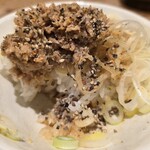 つけ麺専門店 三田製麺所 - 追いペッパーなど。