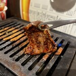 牛タンと馬肉とクリスピー餃子 ひまわり［精］ - 