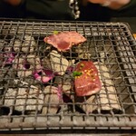 炭火焼 ゆうじ - この後、ひっくり返し、すぐにいただきます