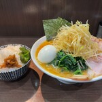 ヌードル＆スパイスカレー 今日の1番 - 