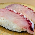 回し寿司 活 活美登利 - ヒラマサ