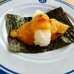 無添くら寿司 - 手巻き海鮮うに一貫（210円）