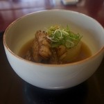 虎屋 壺中庵 - 猪と大根の煮物？