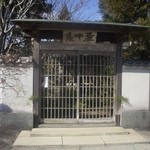 ちゃんと玄関を移しました。