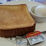 ガスト - トースト＆ゆで玉子で２９９円。