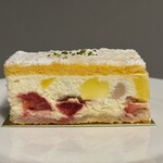 パティスリー イル・プルー・シュル・ラ・セーヌ - スュリー