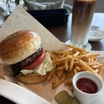 Dining Restaurant BAY GRILL By Yokohama Royal Park Hotel - 