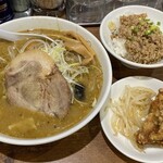嘉祥 - 料理写真:味噌ラーメン セット