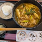 瑞生庵 - 旨辛スパイシーカレーうどん　ネギはいつも以上に足してくれたらしい
