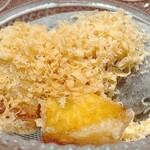 鮨 うら紀 - 次郎柿の天麩羅と蘇 黒胡麻のアイス②