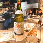 炭割烹 新谷 - フランス プイィ・フュメ産白ワイン 品種はソーヴィニヨン・ブラン ◎