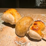 炭割烹 新谷 - 熊野地鶏のむね肉とホワイトマッシュルーム ◎めちゃくちゃ美味しい！