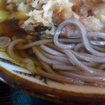 まる囲食堂 - かき揚げそば(クローズアップ)