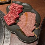 板前焼肉 一笑 - 特選内ヒラとシャトーブリアン