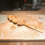 炭割烹 新谷 - 皮付きせせり