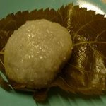 叶匠寿庵　 - 白い桜もち
