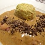 ラ・トルテュ - キジ胸肉のエギュイエット キジのビスク、縮緬キャベツとトリュフ