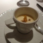 ラ・トルテュ - 人参のフラン　白人参のピュレとフライ、クミンシード