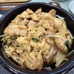 中国料理 頤和園 - 豚ロースと玉子の炒め丼
