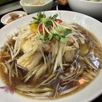 中国料理 頤和園 - 海鮮蒸し物ねぎソース