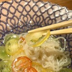 焼肉 うしみつ - 薄切りのトマト！