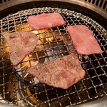 焼肉 うしみつ - 