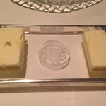 ア・ニュ ルトゥルヴェ・ヴー - 