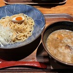 麺匠 竹虎 - 魚介豚骨つけ麺＋トッピング白髪ねぎ