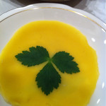 松の実 - クジョルパンの皮