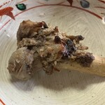 かたつむり - 鍋のダシは猪のガラ