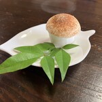 かたつむり - 毒きのこを模したマシュマロ（笑）