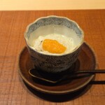 鮨　いの - 新居浜のワタリガニ　下に酢飯があります。内子が濃厚で美味しい。