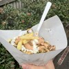 エフェリフ ケバブ - ケバブサンドのはずがパン部分が全く見えない、驚異的な肉の盛り付け。